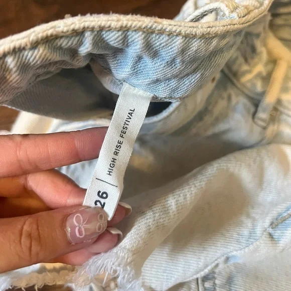 pacsun light washed high rise jean shorts - Picture 4 of 7